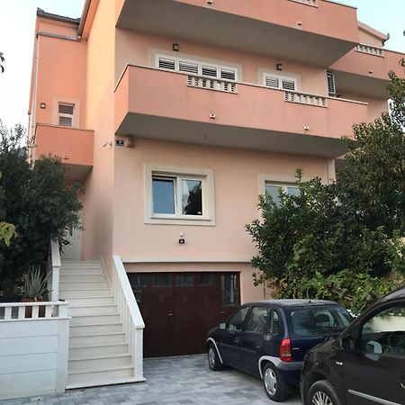 Albatros Apartment Kastel Sucurac Exterior photo