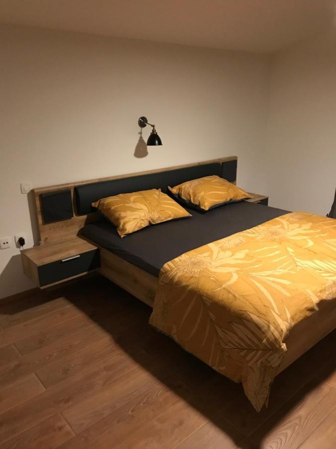 Albatros Apartment Kastel Sucurac Exterior photo